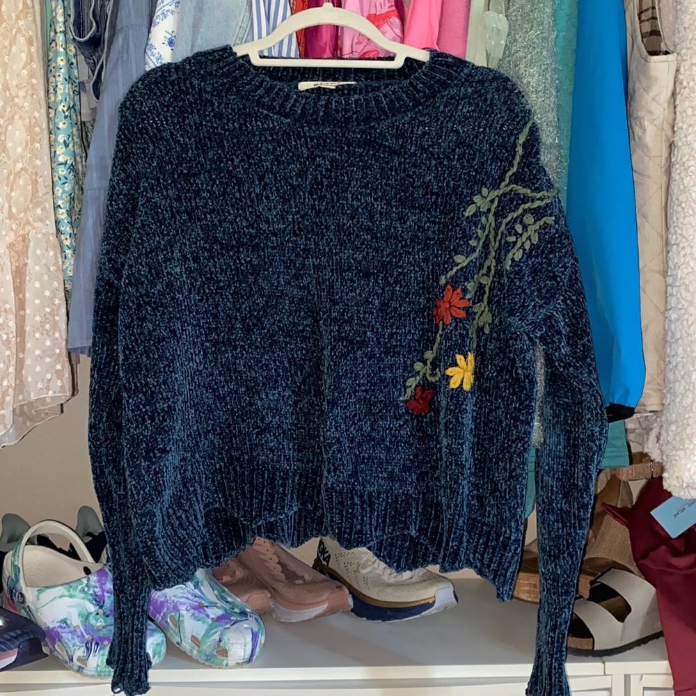 Francescas Soft Knit Floral Embroidered Sweater